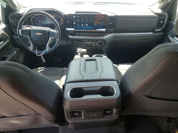 2022 CHEVROLET SILVERADO LT