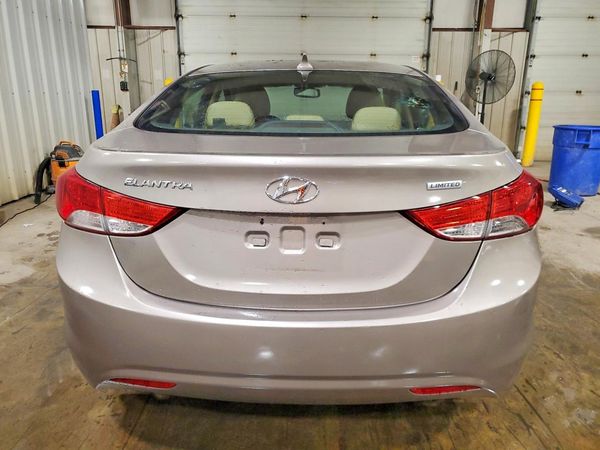2012 HYUNDAI ELANTRA