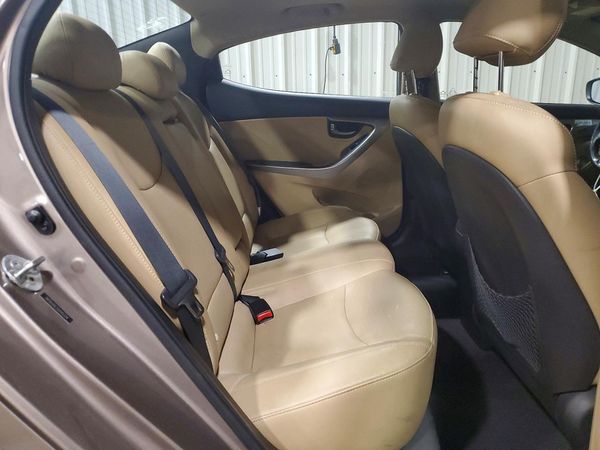 2012 HYUNDAI ELANTRA