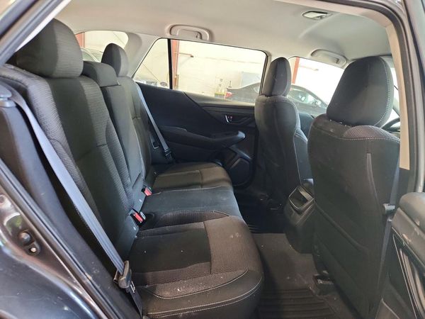 2021 SUBARU OUTBACK Base