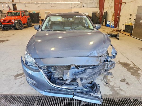 2016 MAZDA 3 SE