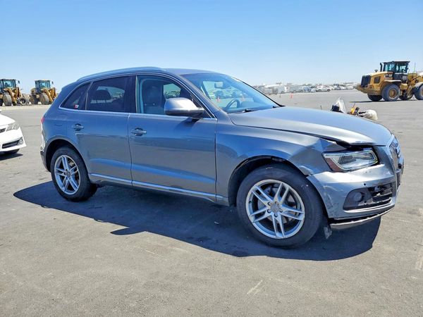 2013 AUDI Q5 Premium Plus