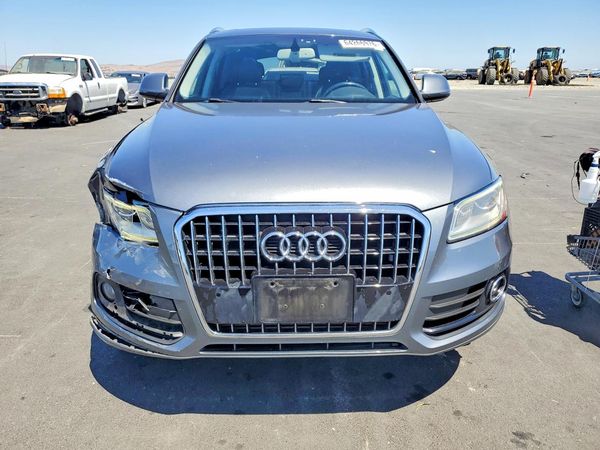 2013 AUDI Q5 Premium Plus