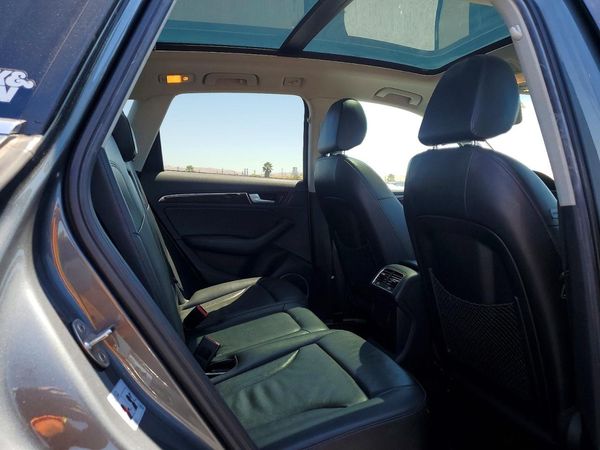 2013 AUDI Q5 Premium Plus