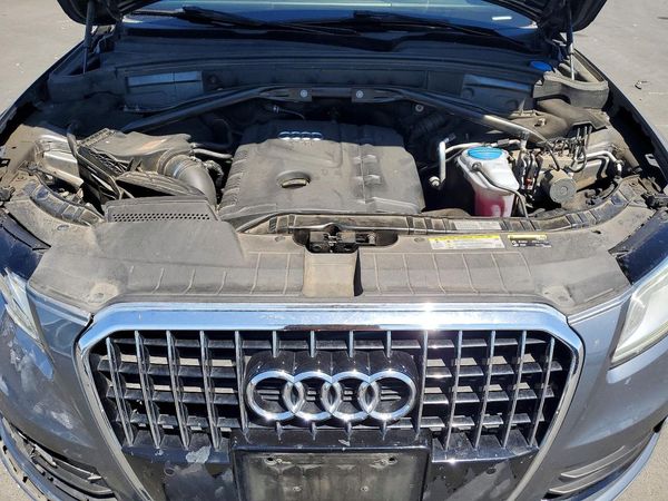 2013 AUDI Q5 Premium Plus