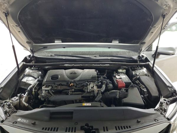 2018 TOYOTA CAMRY L/LE/SE/XLE — Engine bay