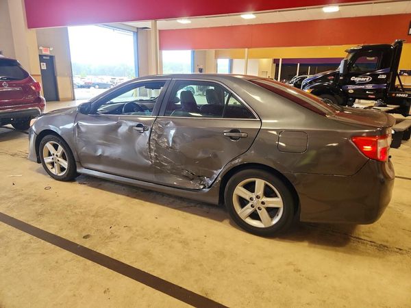 2012 TOYOTA CAMRY
