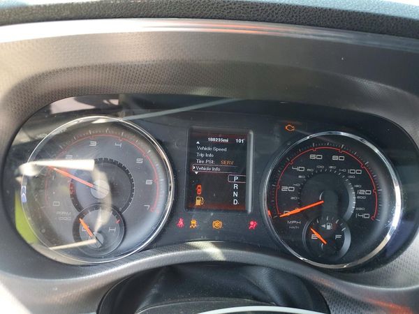 2012 DODGE CHARGER SE