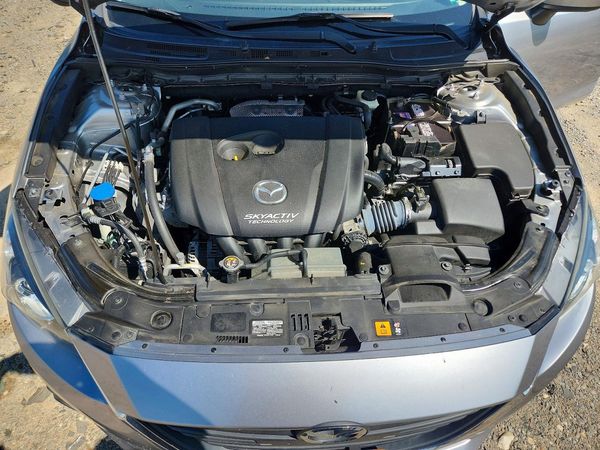 2015 MAZDA 3 Touring/GS
