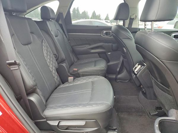 2023 KIA SORENTO