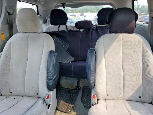 2014 TOYOTA SIENNA