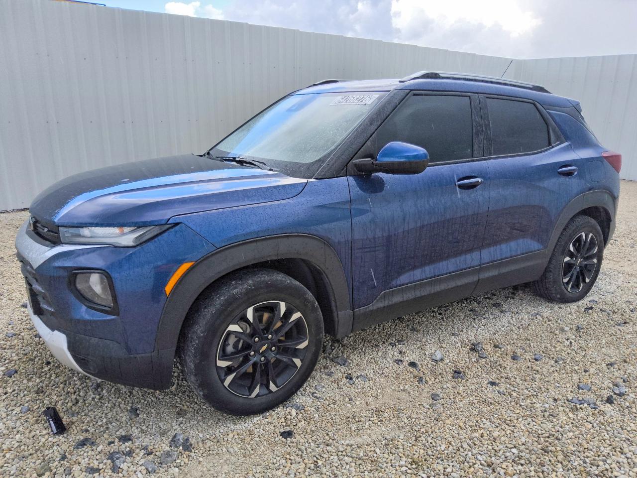 2023 CHEVROLET TRAILBLAZE LT — Front 3/4