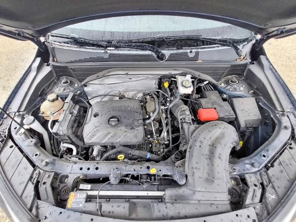 2023 CHEVROLET TRAILBLAZE LT — Engine bay