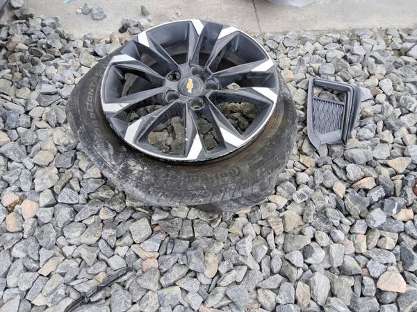 2023 CHEVROLET TRAILBLAZE LT — LOOS