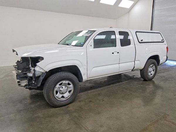 2022 TOYOTA TACOMA SR5