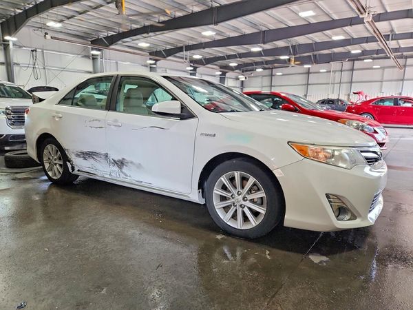 2013 TOYOTA CAMRY Hybrid