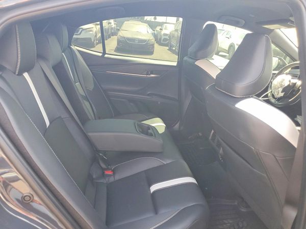 2026 TOYOTA CAMRY