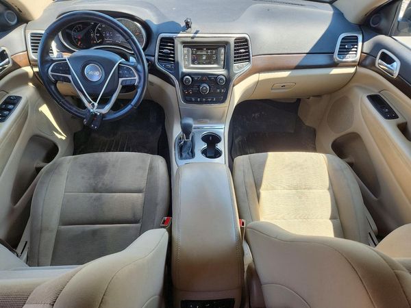 2017 JEEP GRAND CHEROKEE LAREDO 4X4