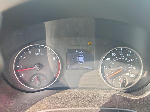 2022 KIA SELTOS LX