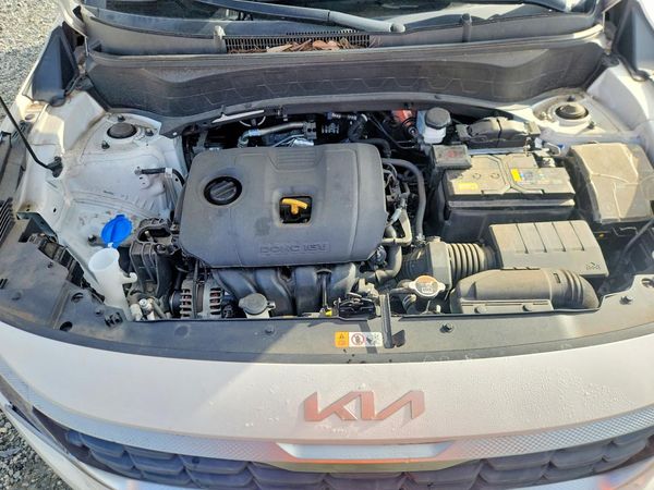 2022 KIA SELTOS LX