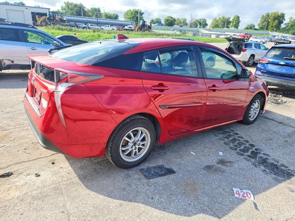 2016 TOYOTA PRIUS One/Two