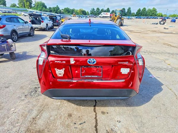 2016 TOYOTA PRIUS One/Two