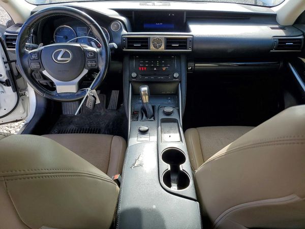 2017 LEXUS IS 300