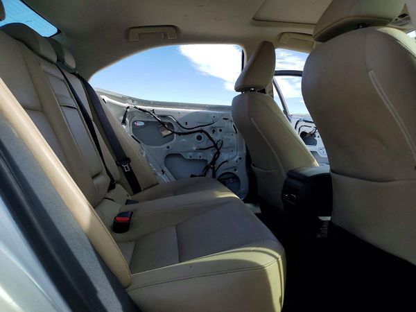 2017 LEXUS IS 300