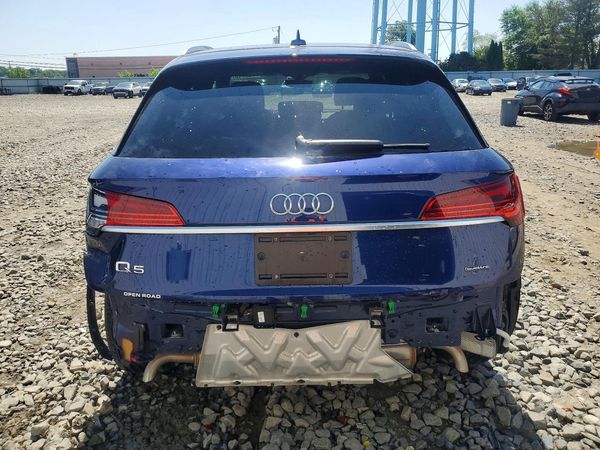 2024 AUDI Q5 quattro Premium
