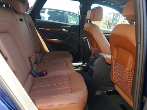 2024 AUDI Q5 quattro Premium