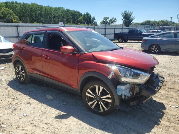 2020 NISSAN KICKS