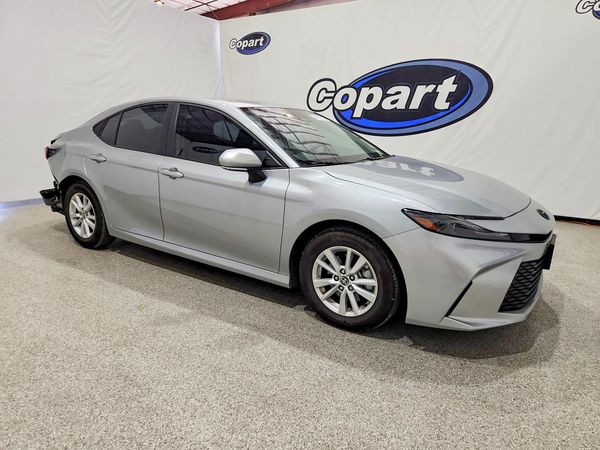 2025 TOYOTA CAMRY