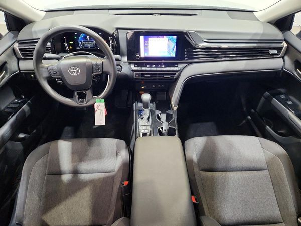 2025 TOYOTA CAMRY
