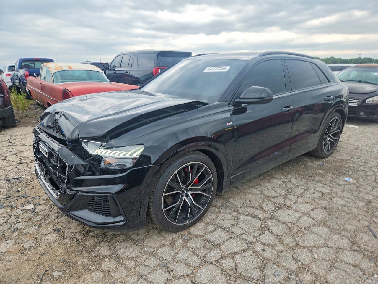 2020 AUDI Q8