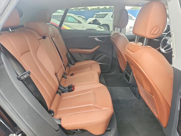 2020 AUDI Q8