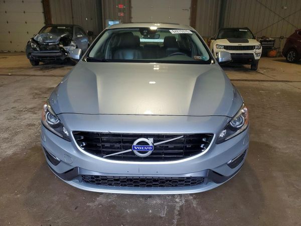 2017 VOLVO S60 Dynamic