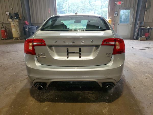 2017 VOLVO S60 Dynamic