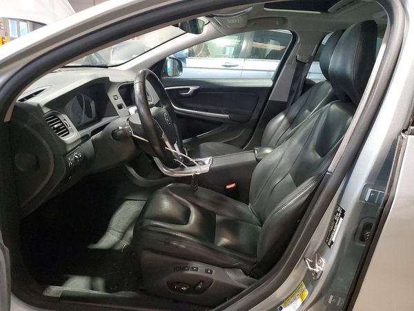 2017 VOLVO S60 Dynamic