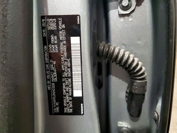2017 VOLVO S60 Dynamic