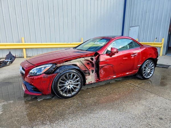 2019 MERCEDES-BENZ SLC