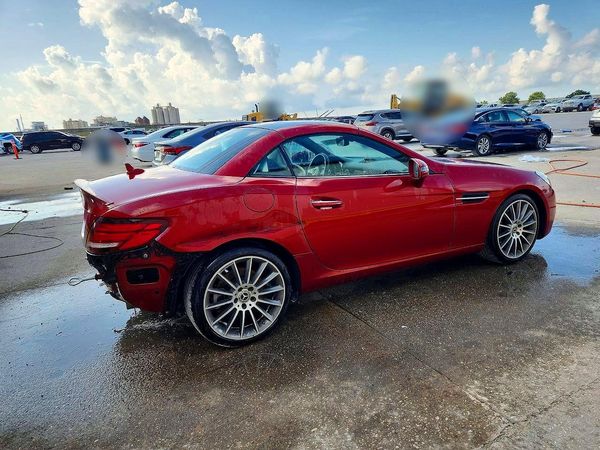 2019 MERCEDES-BENZ SLC