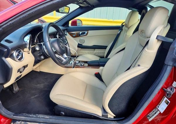 2019 MERCEDES-BENZ SLC