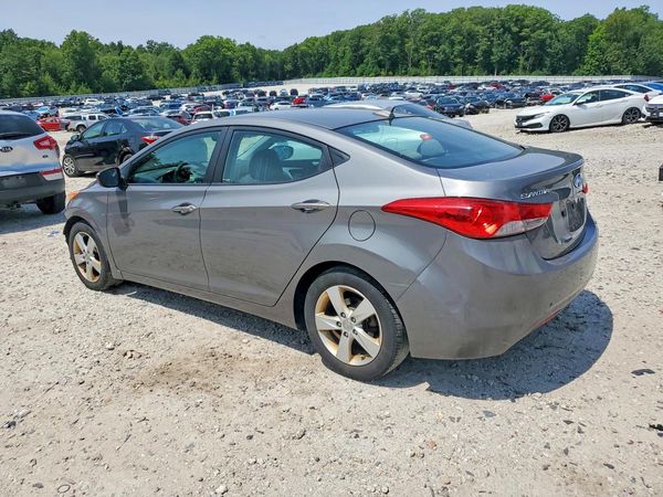 2013 HYUNDAI ELANTRA