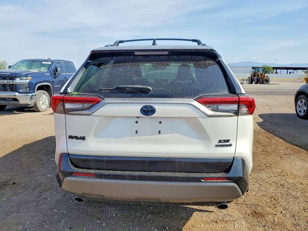 2020 TOYOTA RAV4 XSE HV