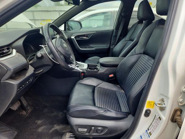 2020 TOYOTA RAV4 XSE HV