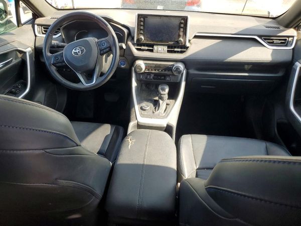2020 TOYOTA RAV4 XSE HV