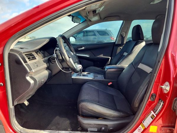 2014 TOYOTA CAMRY
