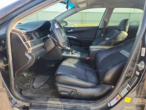 2014 TOYOTA CAMRY