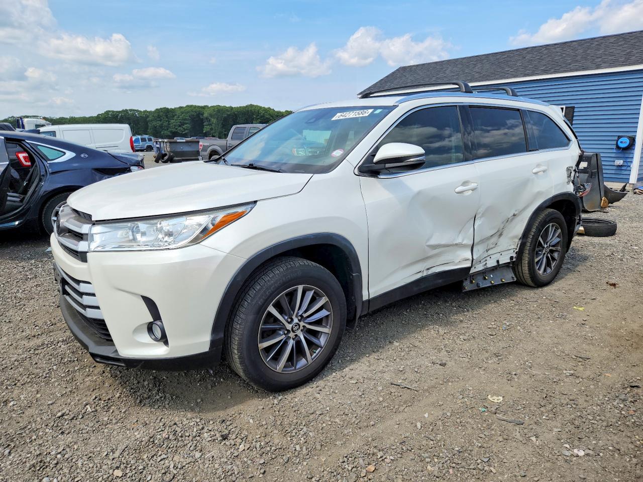 2019 TOYOTA HIGHLANDER SE/XLE