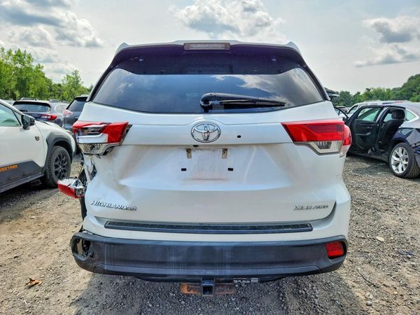 2019 TOYOTA HIGHLANDER SE/XLE